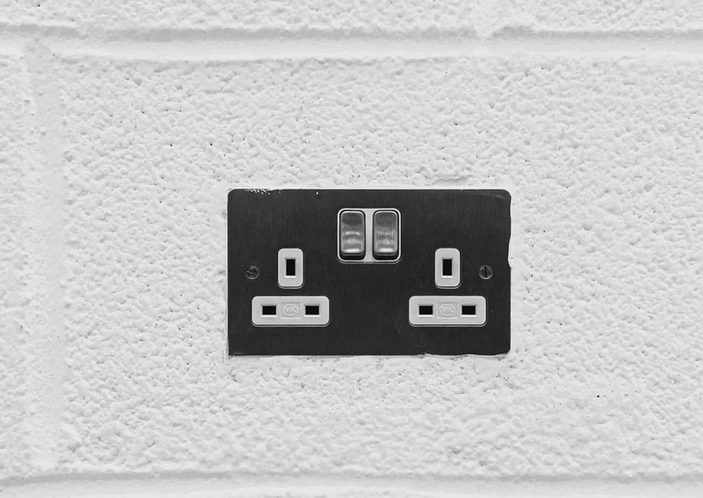 electric outlets in home renovaton 